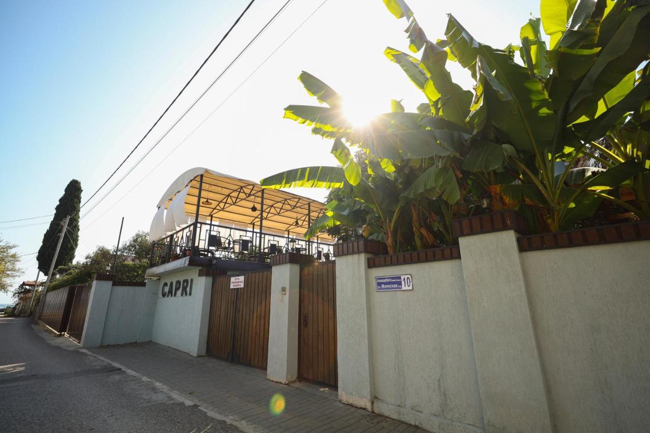 סוקהום Hotel Capri מראה חיצוני תמונה